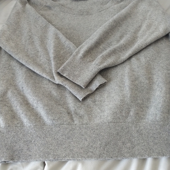 Everlane Heather Grey 100 Percent Cashmere Sweater S - Picture 9 of 12